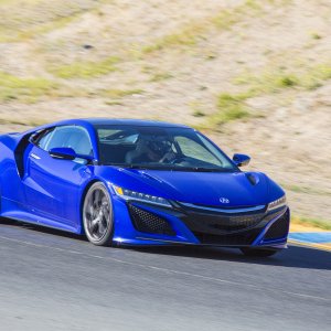 2017-acura-nsx_100531732_h.jpg