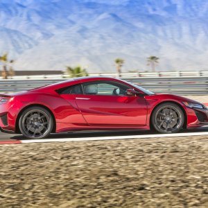 2017-acura-nsx_100549331_h.jpg